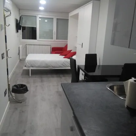 Ciudad De Aranda 3*